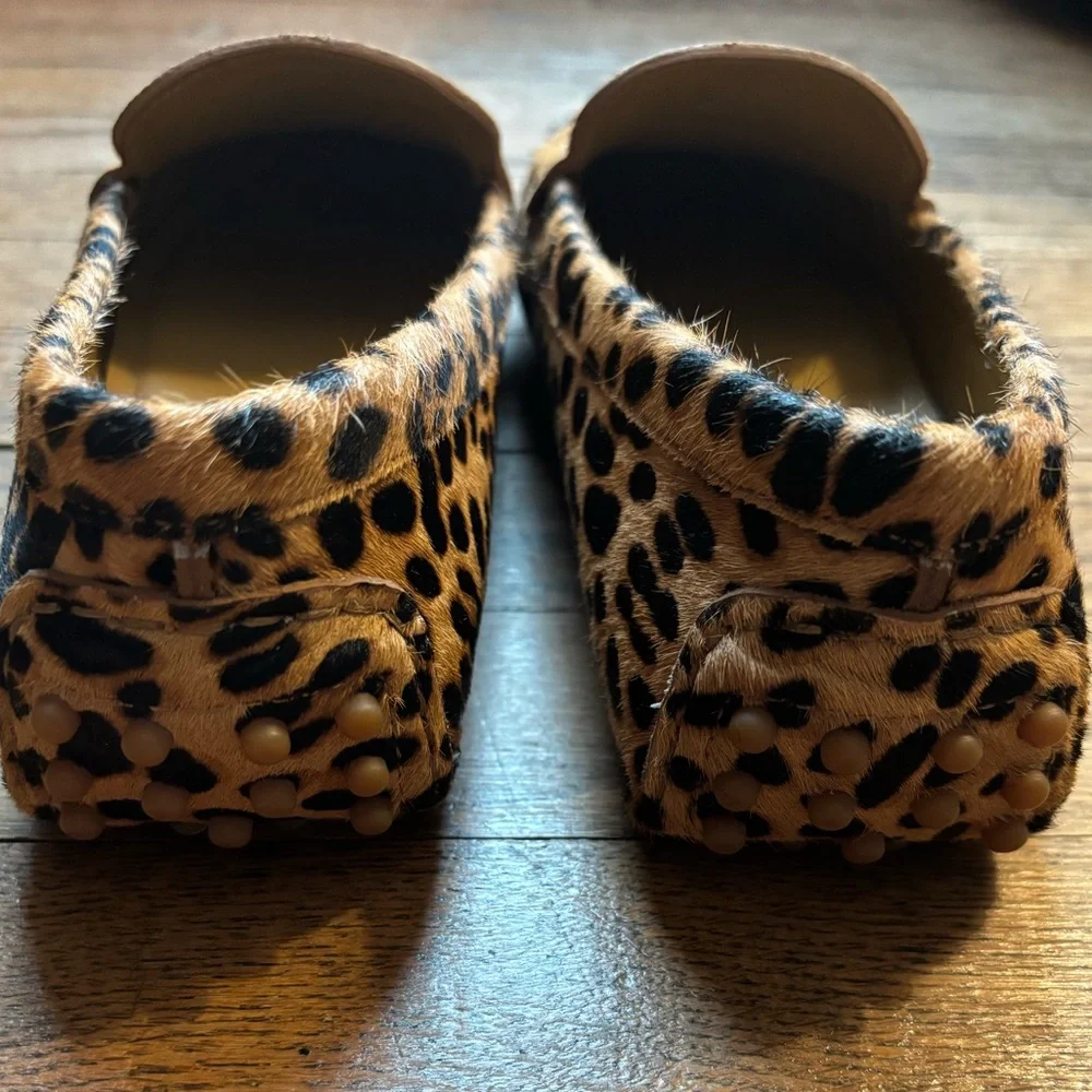 JOHHNY WAS Taline Leopard Embroidered Calf Hair Slip on Moccasins Loafers - Picture 4 of 6